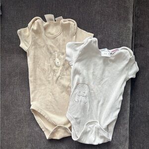 Free with purchase - Neutral Bear Graphic Baby Onesies - Set of 2